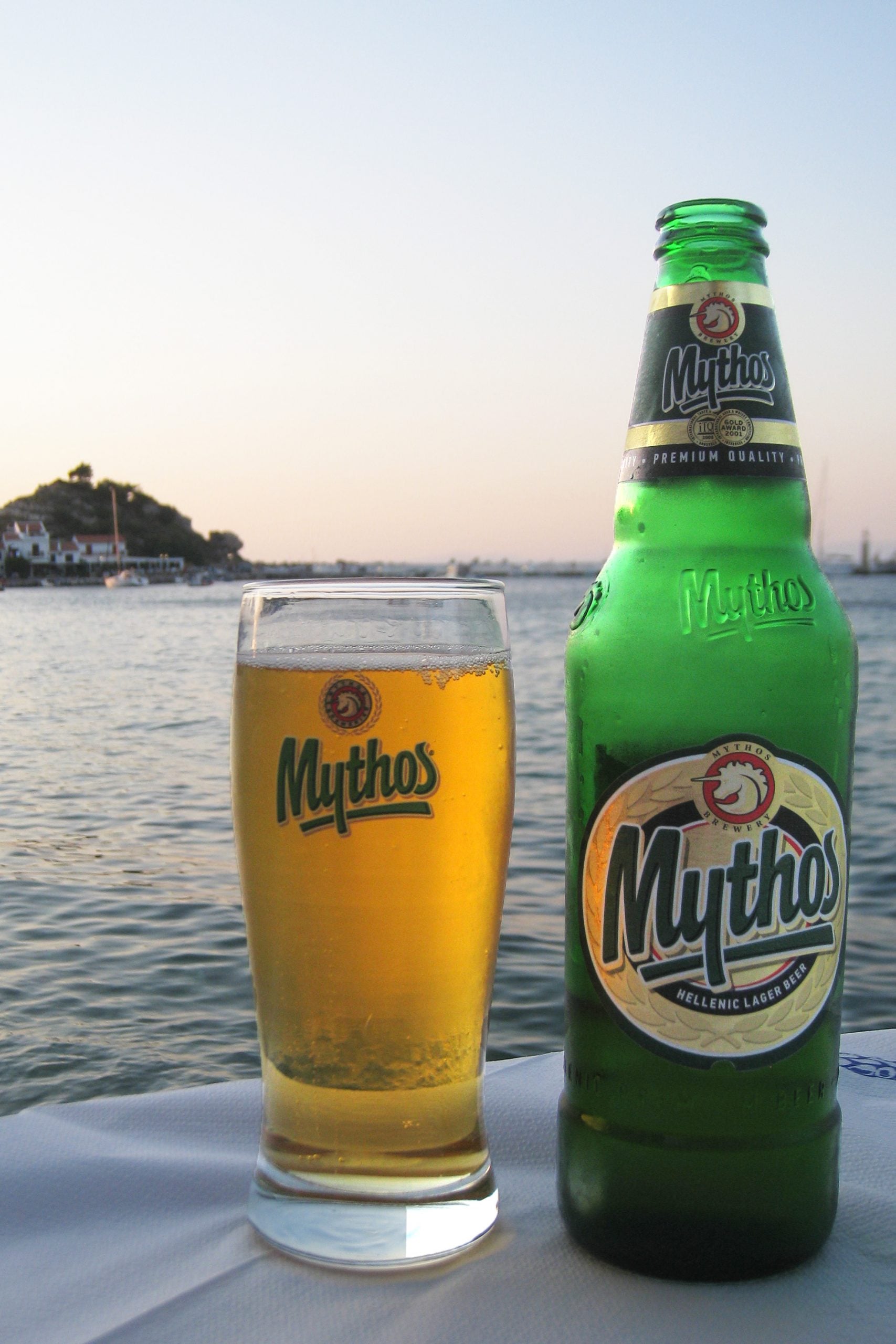 Greek Drinks: 20 Best Greek Beverages And Non Alcoholic Drinks In Greece 9 Greek drinks, drinks in Greece, Greek Beverages, beers in Greece, Mythos Beer