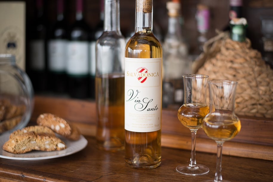 Greek Drinks: 20 Best Greek Beverages And Non Alcoholic Drinks In Greece 7 Greek drinks, drinks in Greece, Greek Beverages, beers in Greece, Vinsanto Wine
