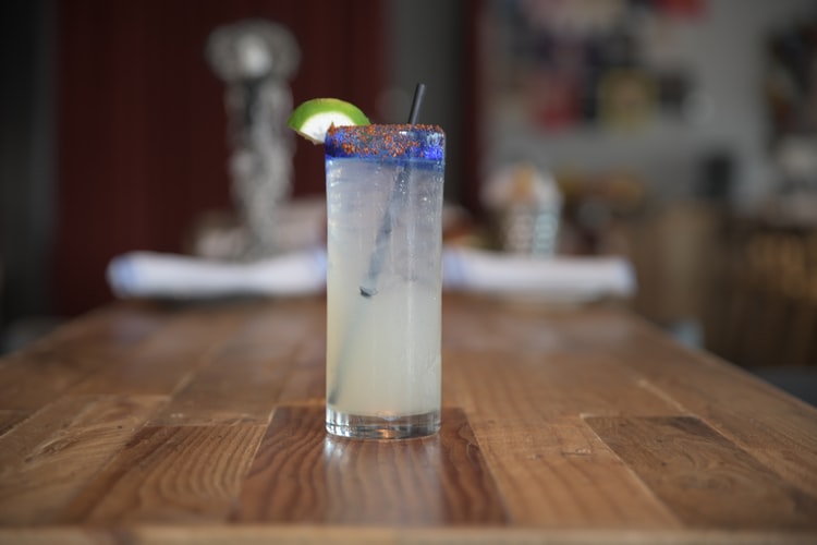 40 The Best Mexican Foods Everyone Should Try At Least Once 40 MEXICAN DRINKS, DRINKS IN MEXICO, MEXICAN CUISINE, MEXICAN BEVERAGE, PALOMA