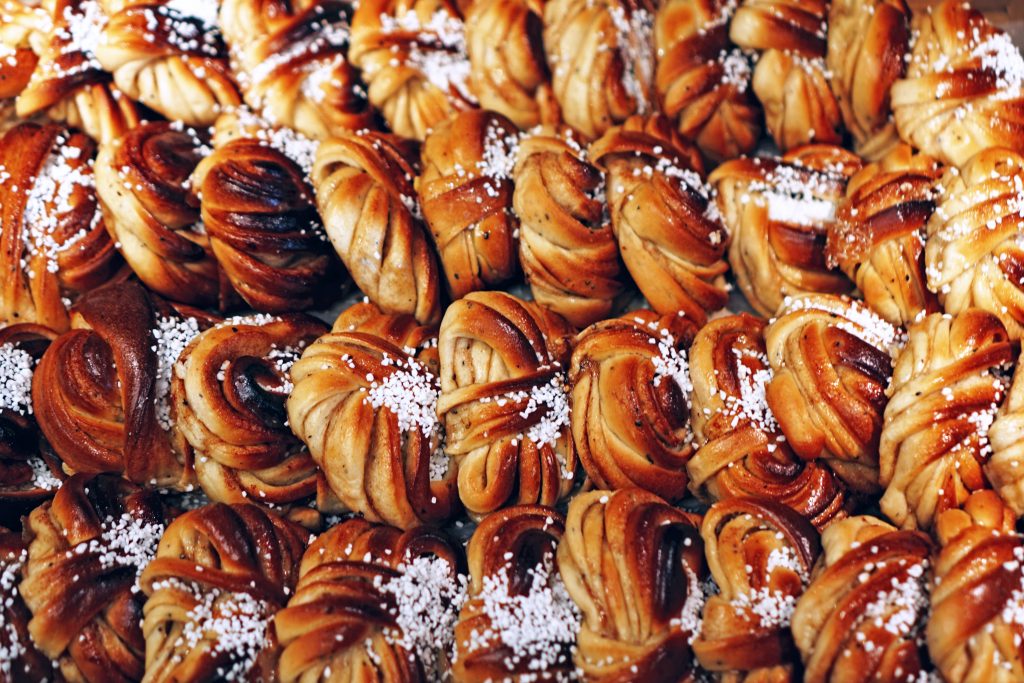 Vegetarian Food In Iceland: Best 17 Iceland Vegetarian Dishes And Vegan Food In Iceland 20 Cinnamon buns