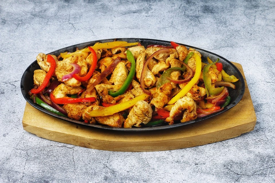 40 The Best Mexican Foods Everyone Should Try At Least Once 24 MEXICAN DISHES, FOOD IN MEXICO, MEXICAN CUISINE, MEXICAN FOODS, FAJITAS
