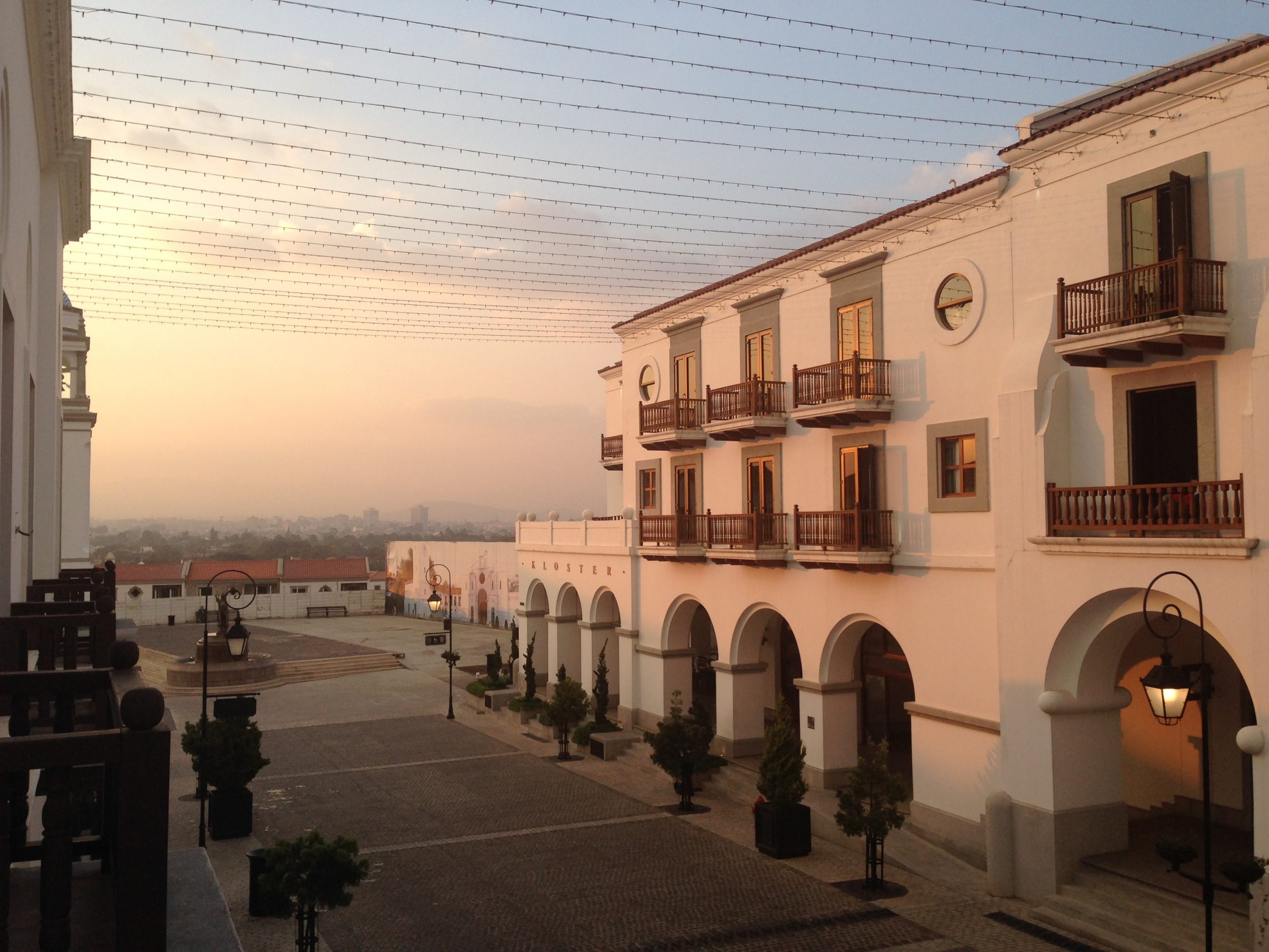 guatemala packing list, what to wear in guatemala, what to bring to guatemala,