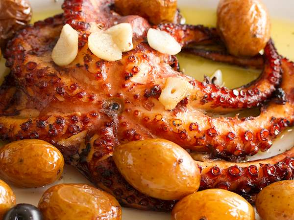 Why Portuguese Food Might Be Europe’s Most Underrated Cuisine: The Best Portuguese Foods Every Traveler Should Try 6 Polvo a la lagareiro, Portuguese Food, Portuguese cuisine, traditional Portuguese food, food in Portugal, Portuguese dishes