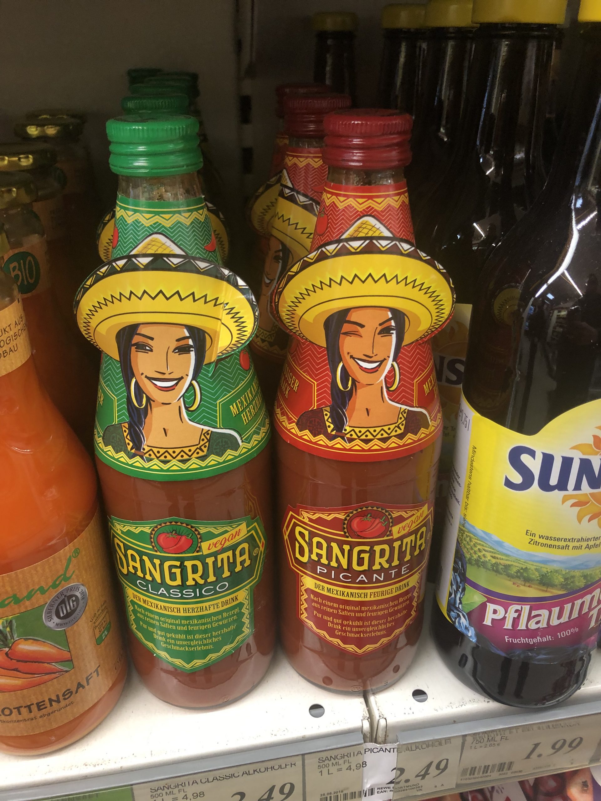 Mexican Drinks - 20 Best Mexican Beverages And Non Alcoholic Drinks In Mexico 16 Mexican drinks, Non-alcoholic drinks in Mexico, Mexican beverages, Sangrita