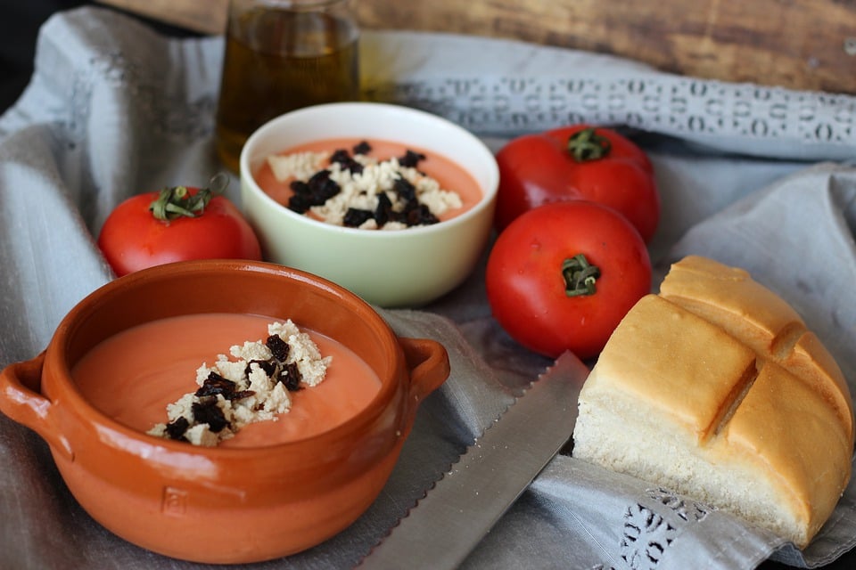 Spanish Food Vs Italian Food - The Best Recipes For You To Decide, 7 Tourist Traps to Avoid in Seville (Travel Guide), Spanish Food, spanish cuisine, traditional spanish food, food in Spain, Spanish dishes