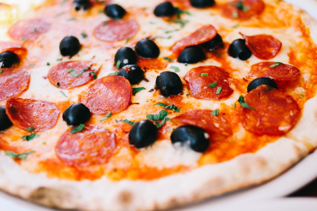 40 Italian Dishes You Must Try Before You Die 1 Pizza, Italian Food, Italian cuisine, traditional Italian food, food in Italy, Italian dishes, Best Italian Food