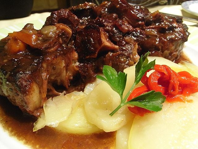 Rabo de toro, Spanish Food, spanish cuisine, traditional spanish food, food in Spain, Spanish dishes