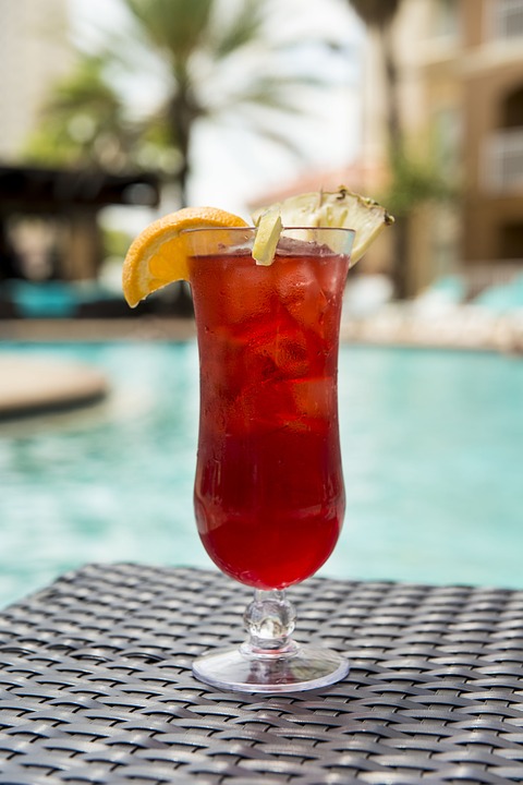 Drinks in Aruba - 26 Best Aruba Drinks to Try When You Visit this Caribbean Island 3 Aruba Food, Aruba cuisine, Traditional Aruban Food, food in Aruba, drinks in Aruba, Aruba dishes, Aruban drinks, Aruba Ariba