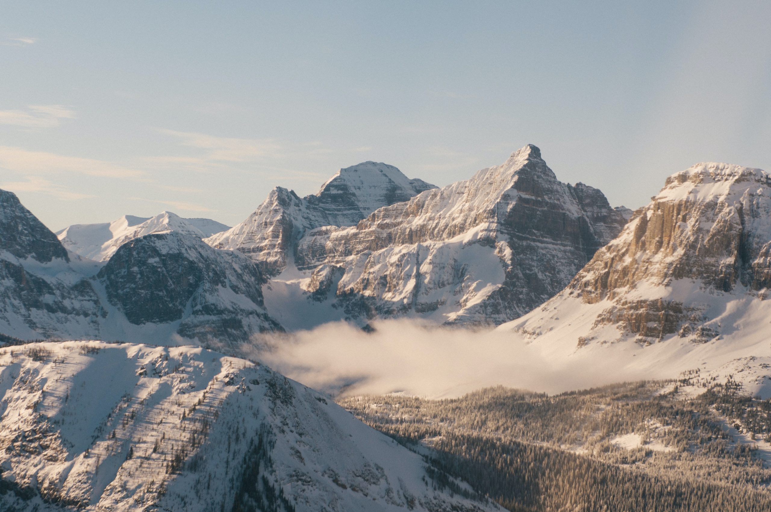 What To Wear In Canada, Canada Packing List, What To Pack For Canada