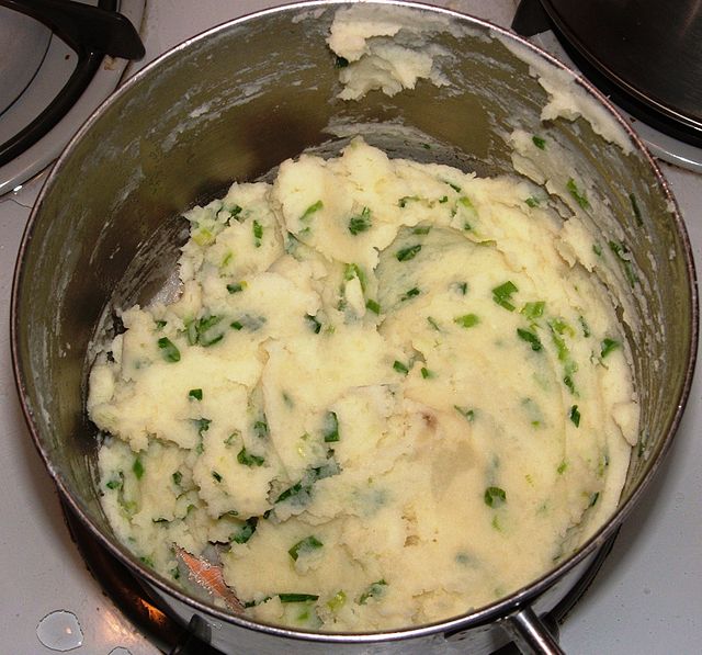 Best Irish Food - 38 Best Irish Dishes And Traditional Food In Ireland To Try 8 Irish Food, Irish cuisine, Traditional Irish Food, food in Ireland, Irish dishes, Champ