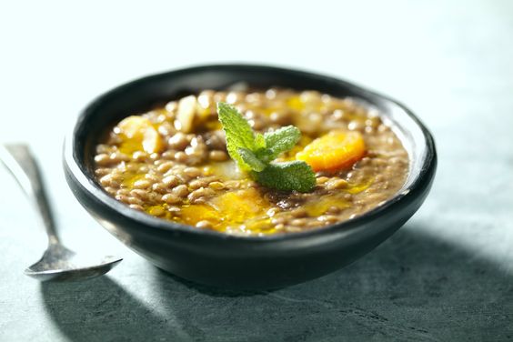 The Spanish 12 Grapes Tradition for Midnight Plus the Lentil Dish That Supposedly Brings Wealth (Recipe Inside) 4 Lentils Soup