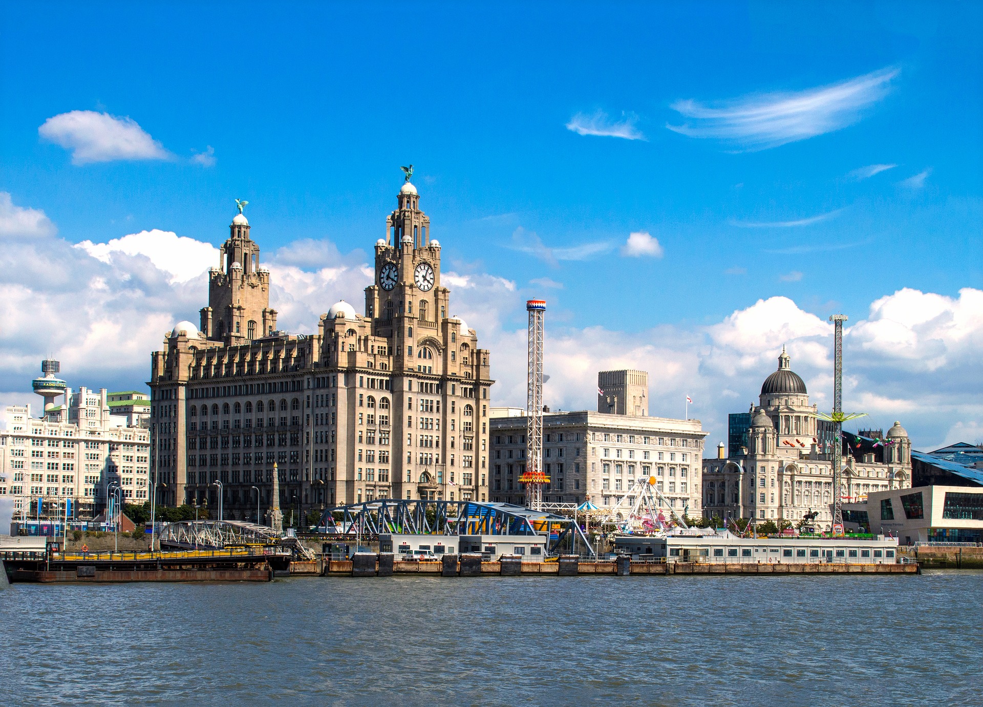 How To Get From Manchester Airport To Liverpool - All Possible Ways, cheapest way from Manchester airport to Liverpool