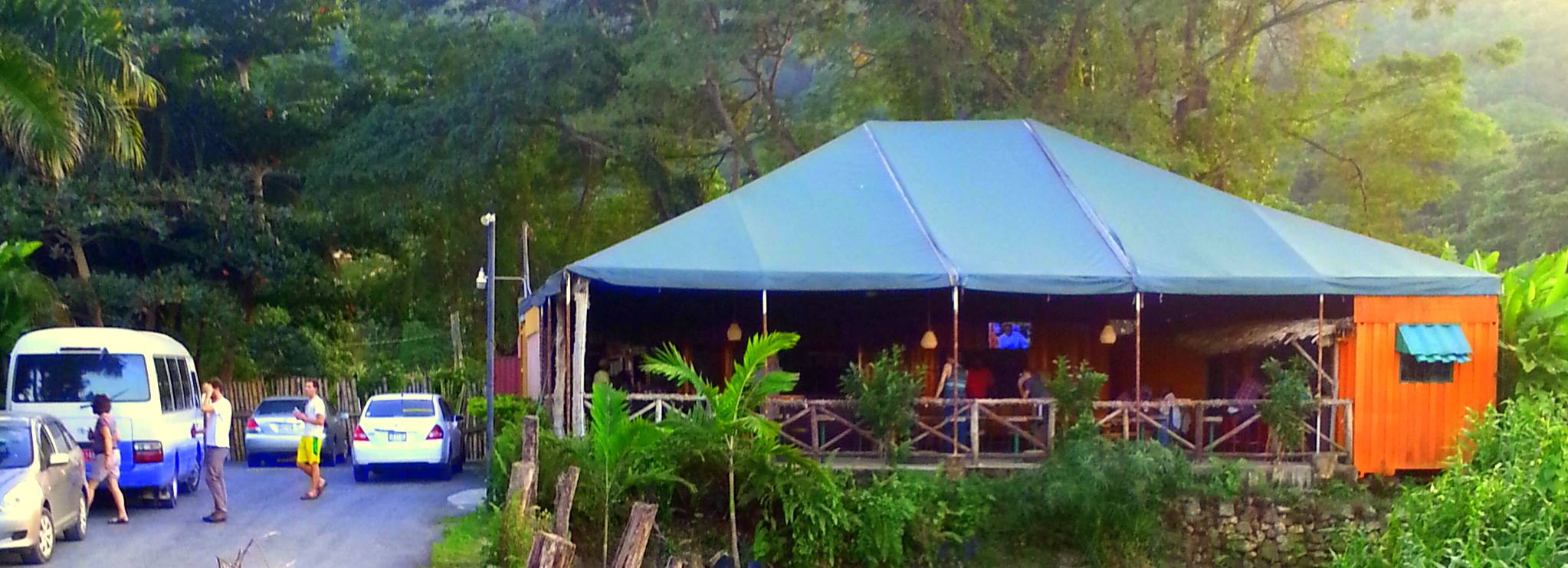 restaurants in montego bay, best restaurants in montego bay, where to eat in montego bay, montego bay food, montego bay restaurants, mvp smokehouse