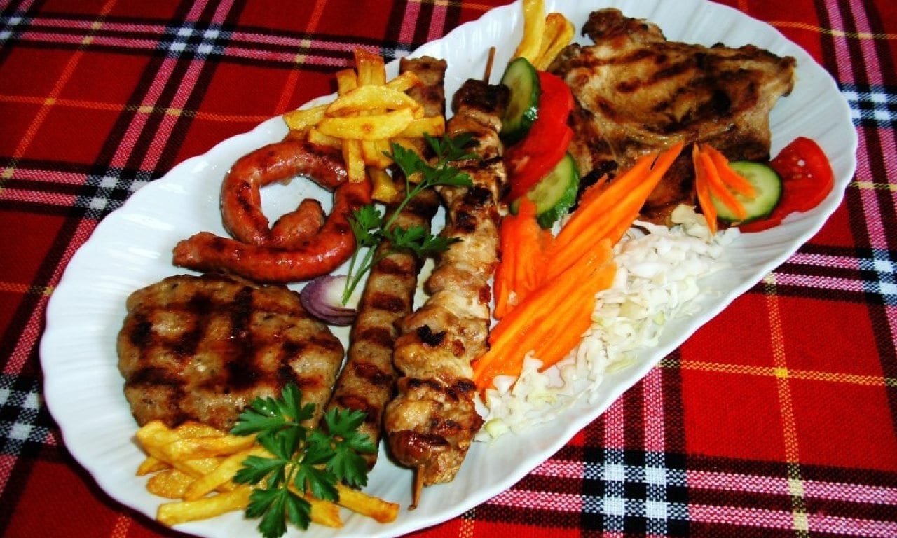 Best Bulgarian Food - Best Bulgarian Dishes And Traditional Food In Bulgaria To Try 6 Bulgarian Food, Bulgarian cuisine, Traditional Bulgarian Food, food in Bulgaria, Bulgarian dishes, Meshana Skara