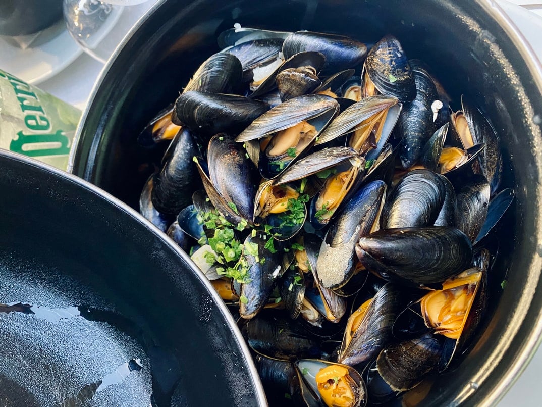 Belgium Food, Belgium cuisine, Traditional Belgium Food, food in Belgium, Belgium drinks, Belgian drinks, Belgian dishes, Belgian cuisine, drinks in Belgium,