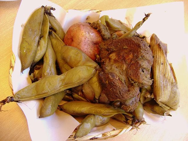 Peruvian Food, Peruvian cuisine, Traditional Peruvian Food, food in Peru, Peruvian dishes, Pachamanca