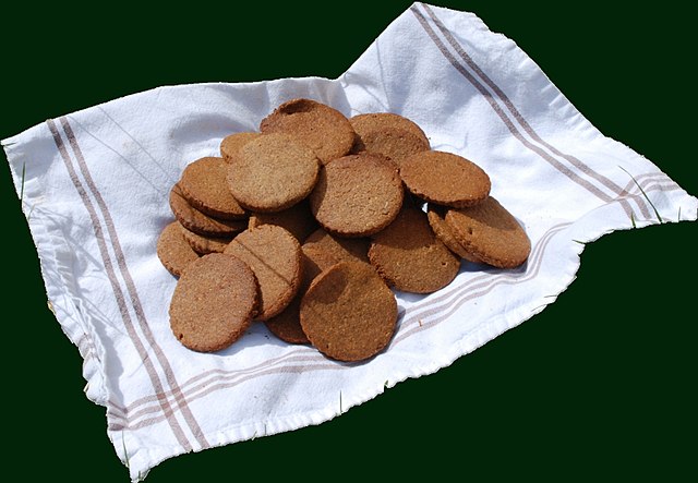 Best Croatian Food - 53 Best Croatian Dishes And Traditional Food In Croatia To Try 42 Croatia Dessert, Croatia cuisine, Traditional Croatia Food, desserts in Croatia, Croatian dishes, Croatian food, Croatian dishes, Croatian cuisine, Croatian dessert, paprenjak