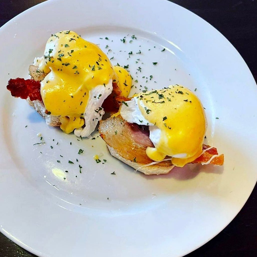 Nassau Food - 30 Best Restaurants In Nassau And Where To Eat In Nassau 18 restaurants in nassau, restaurants in nassau bahamas, best restaurants in nassau, best restaurants in nassau, where to eat in nassau, nassau food, the new village pub & restaurant