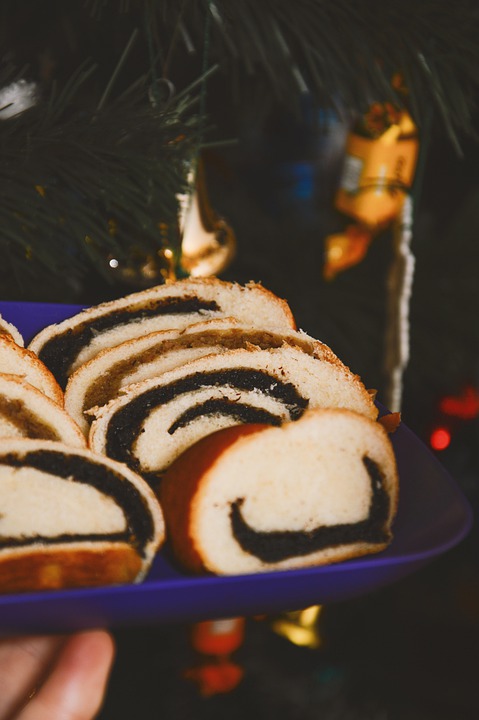 Best Croatian Food - 53 Best Croatian Dishes And Traditional Food In Croatia To Try 37 Croatia Dessert, Croatia cuisine, Traditional Croatia Food, desserts in Croatia, Croatian dishes, Croatian food, Croatian dishes, Croatian cuisine, Croatian dessert, Trnovečka makovnjača