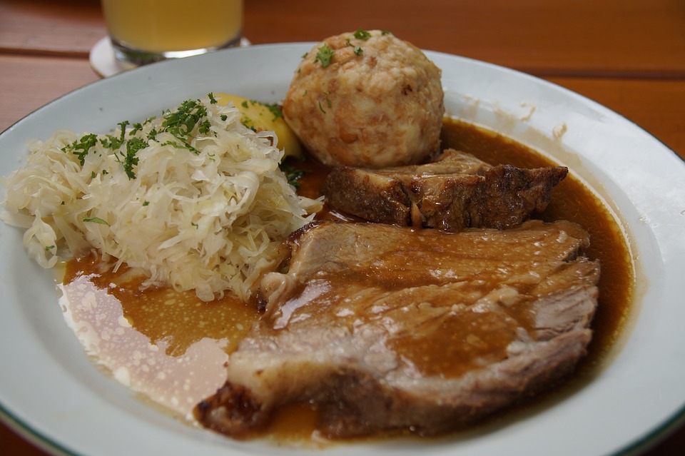 Czech Republic Food, Czech Republic cuisine, Traditional Czech Republic Food, food in Czech Republic, Czech Republic dishes, Vepřo knedlo zelo