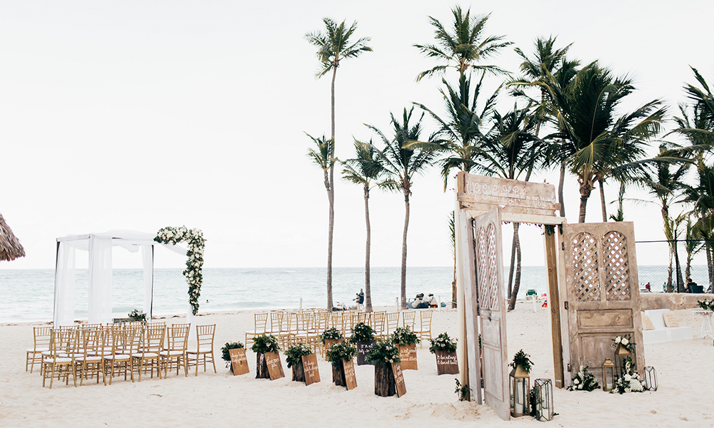 Punta Cana Food - 30 Best Restaurants in Punta Cana And Where to Eat 13 restaurants in punta cana, best restaurants in punta cana, punta cana food, where to eat in punta cana, kukua beach club and restaurant