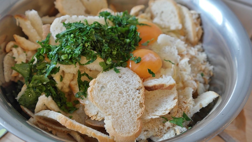 German Food, German cuisine, Traditional German Food, food in Germany, German dishes, knodlbrot