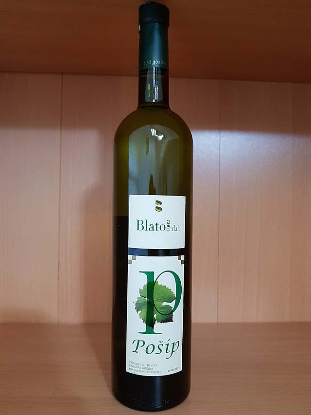 Best Croatian Food - 53 Best Croatian Dishes And Traditional Food In Croatia To Try 54 Croatia Food, Croatia cuisine, Traditional Croatia drink, food in Croatia, Croatian dishes, Croatian food, drinks in Croatia, Croatian drinks, Pošip