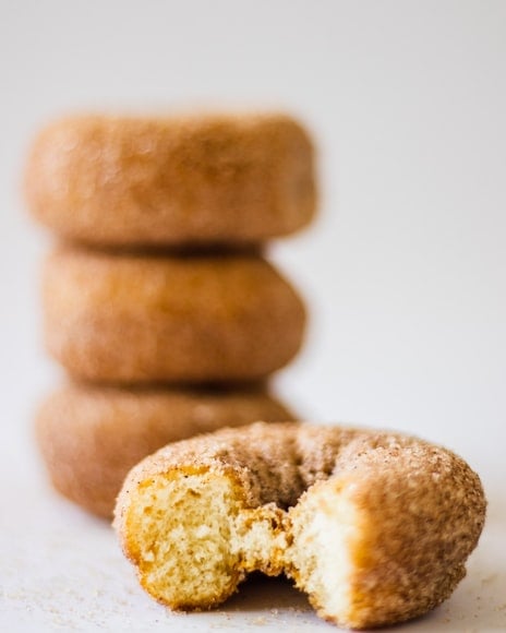 Tunisian snacks, Traditional Tunisian snacks and desserts, Tunisia snacks, Tunisia desserts, traditional snacks and desserts in Tunisia, Tunisian desserts, bambalouni