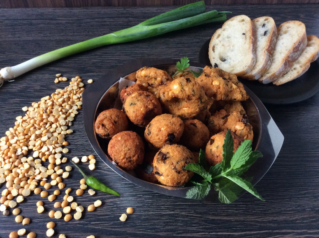 Mauritian snacks, Traditional Mauritian snacks and desserts, Mauritius desserts, Mauritius cuisine, traditional snacks and desserts in Mauritius, Mauritian dishes, gateaux piment