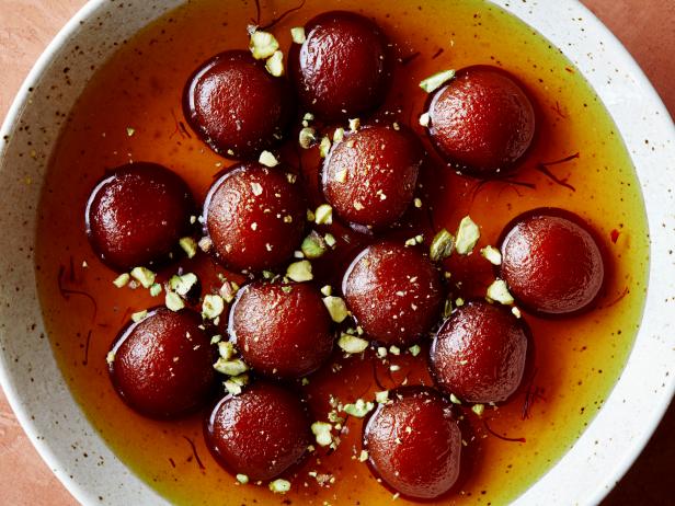 Mauritian snacks, Traditional Mauritian snacks and desserts, Mauritius desserts, Mauritius cuisine, traditional snacks and desserts in Mauritius, Mauritian dishes, gulab jamun