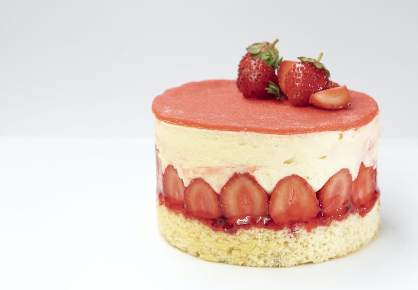 French dishes, French snacks, French cuisine, food in france, traditional French desserts, france desserts, france snacks, strawberry fraisier