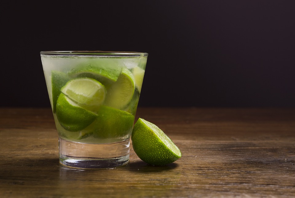 Brazilian drinks, Brazil drinks, drinks in Brazil, traditional Brazilian drinks, cachaca