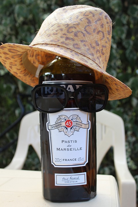 French drinks, drinks in france, traditional French drinks, france drinks, pastis