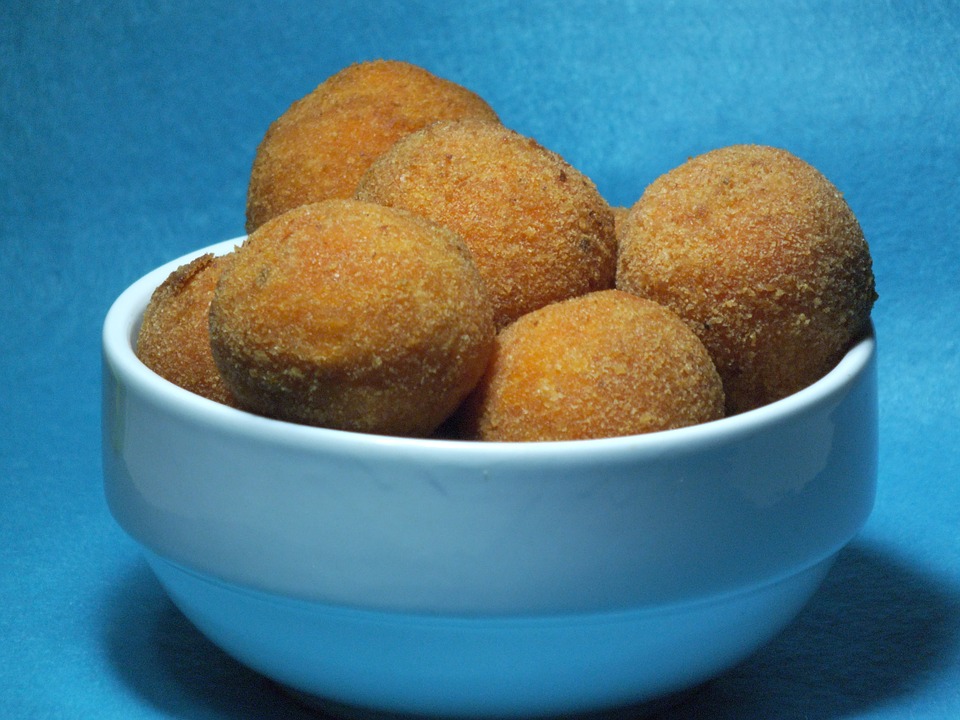 Brazilian dishes, Brazilian Food, Brazilian cuisine, food in Brazil, traditional Brazilian food, Brazil cuisine, Brazil food, bolinho de bacalhau