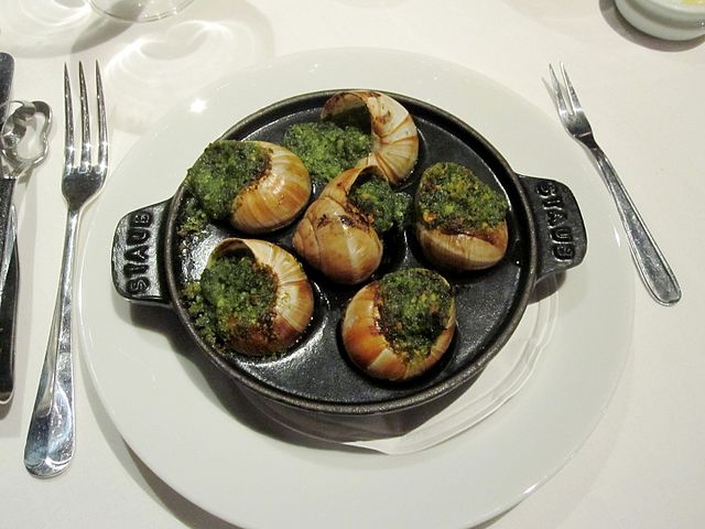 French dishes, French Food, French cuisine, food in france, traditional French food, france cuisine, france food, escargots a la bourguignonne