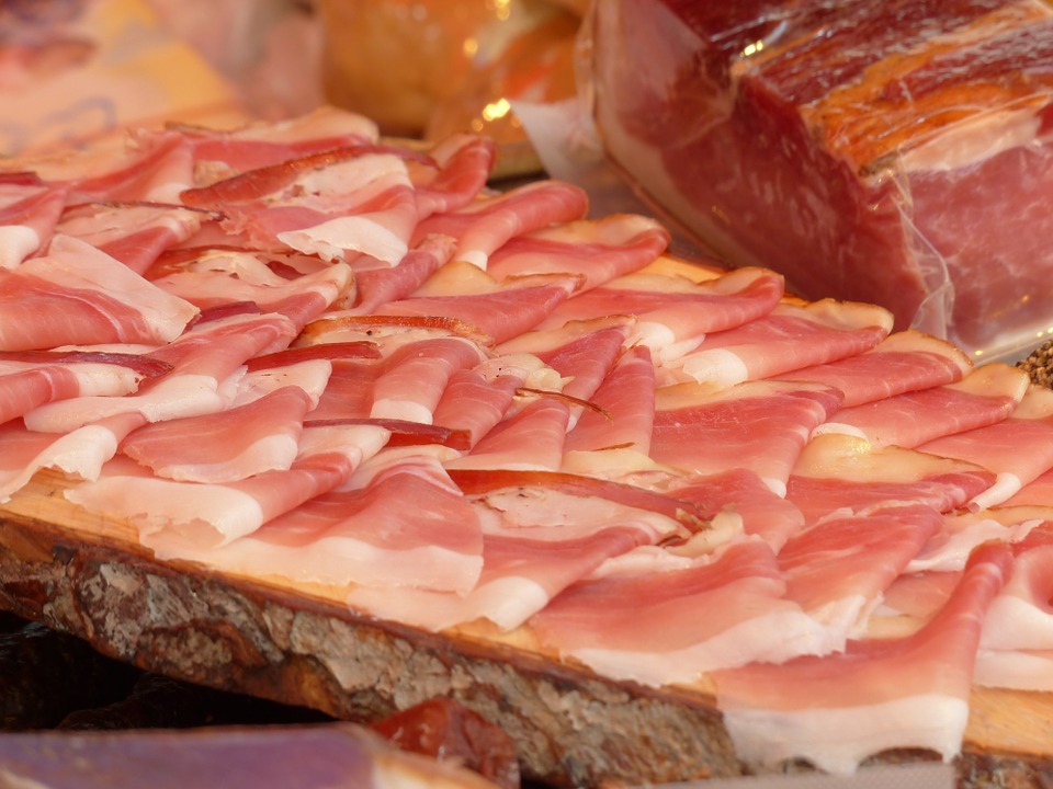 Slovenian Food, Traditional Slovenian Food, Slovenia food, Slovenia cuisine, traditional food in Slovenia, Slovenian cuisine, Slovenia dishes, Slovenian dishes, Kraški Pršut