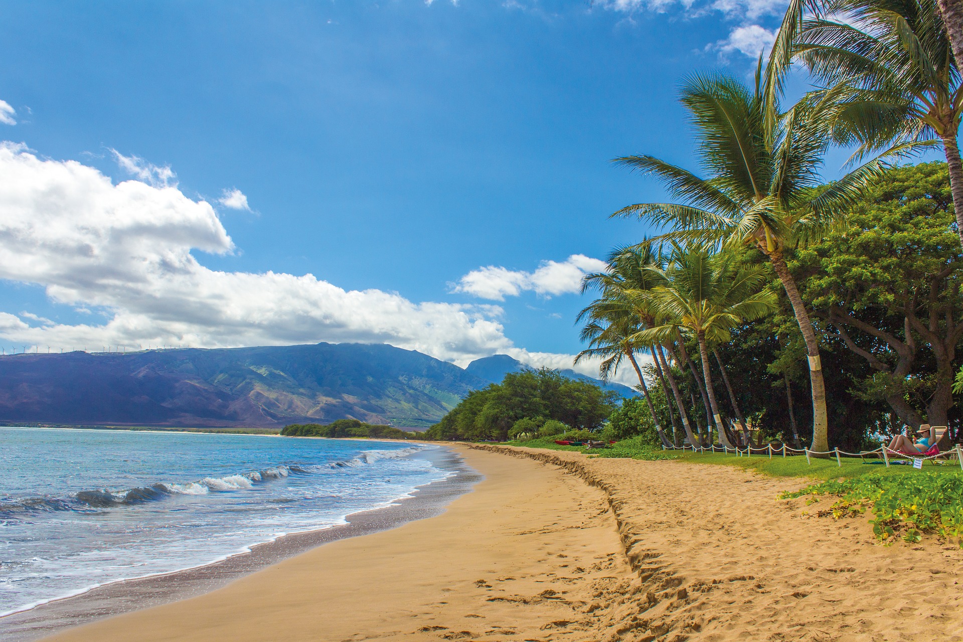 How To Get From Maui Airport To Kihei - All Possible Ways, cheapest way from Maui airport to Kihei, Maui airport to Kihei, kahului airport to Kihei, Maui Airport Bus To Kihei, kahului airport to wailea, maui airport to wailea