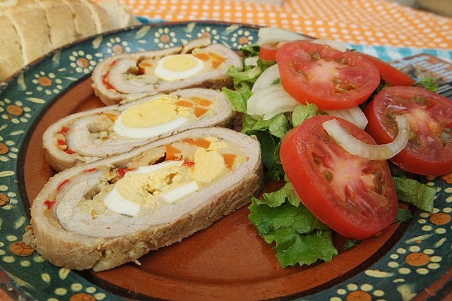 Best Argentinian Food- Best Argentinian Dishes, argentinian dishes, Argentinian Food, Argentinian cuisine, food in argentina, traditional Argentinian Food, argentina cuisine, argentina food, matambre arrollado