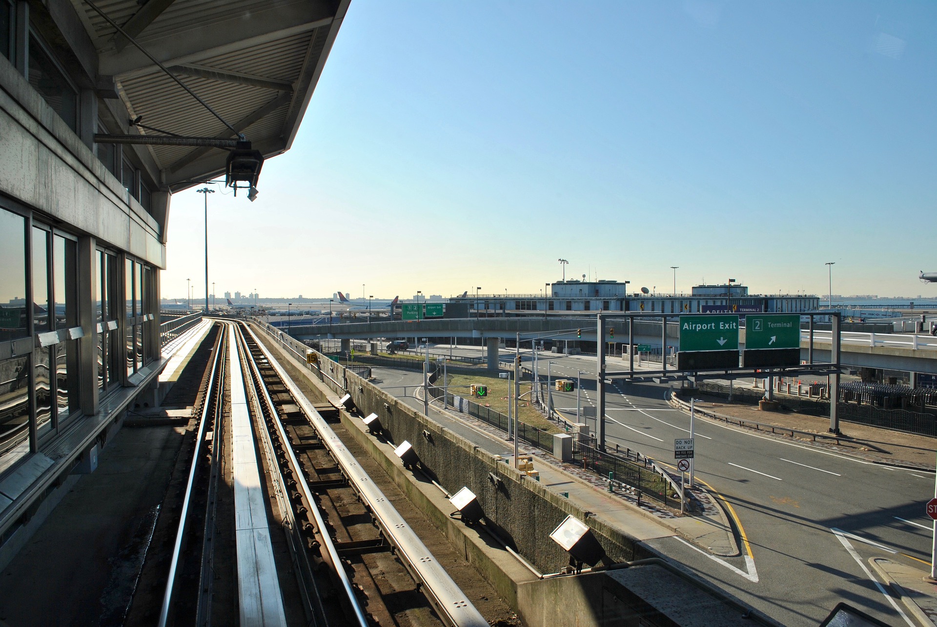 How To Get From New York Airport To Downtown Best Way 2 How To Get From New York Airport To City Center - All Possible Ways, cheapest way from New York airport to city center, cheapest way from New York airport to downtown, New York airport to city center, New York airport to city, New York airport to downtown, New York Bus Airport, Metro New York Airport, Metro JFK Airport