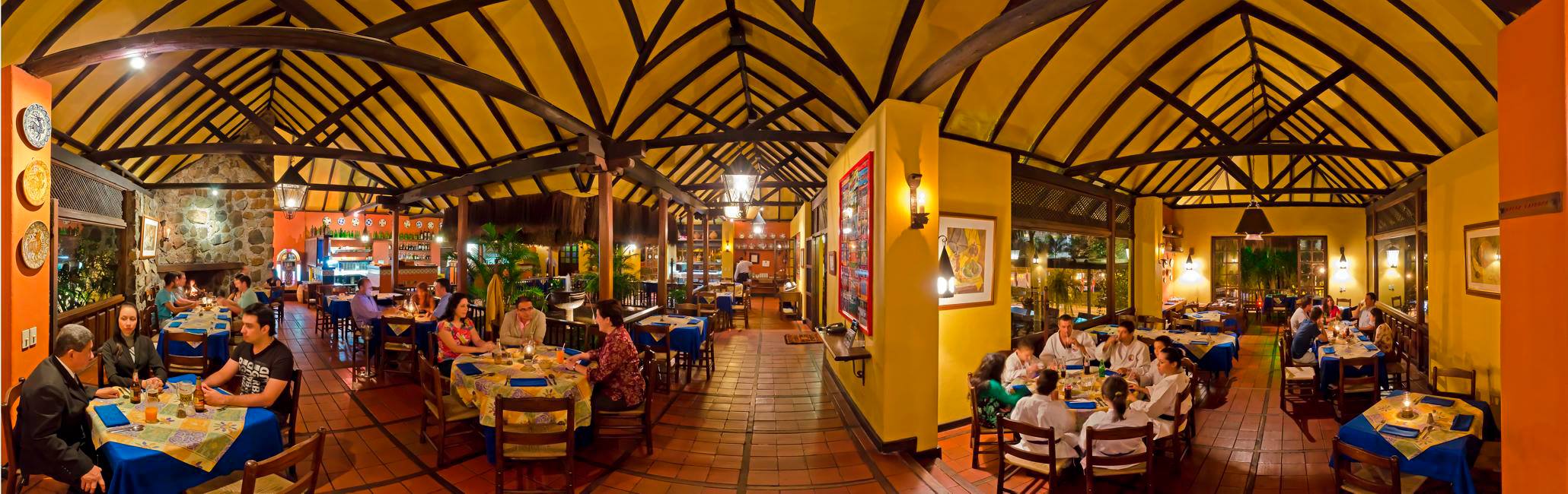 Medellin Food - 30 Best Restaurants In Medellin And Where To Eat 14 Restaurants in Medellin, best restaurants in Medellin, where to eat in Medellin, restaurants in Medellin colombia, restaurants Medellin, Medellin food, best Medellin restaurants, hatoviejo restaurant