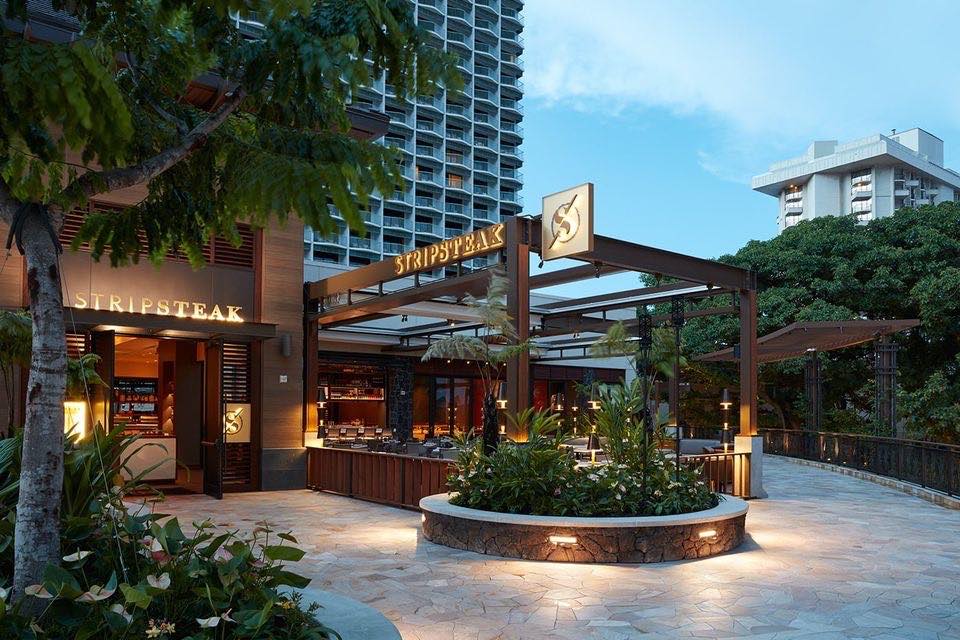 Honolulu Food - 30 Best Restaurants In Honolulu And Where To Eat 6 restaurants in honolulu, best restaurants in honolulu, restaurants in honolulu hawaii, honolulu restaurants, honolulu food, where to eat in honolulu, StripSteak