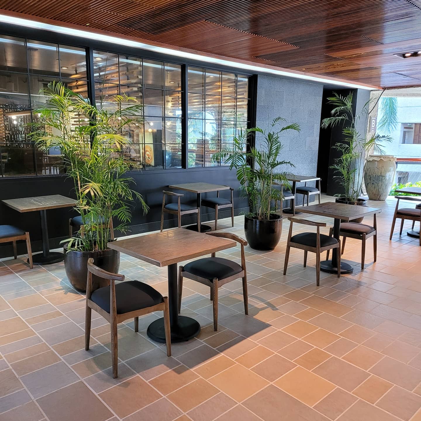 Honolulu Food - 30 Best Restaurants In Honolulu And Where To Eat 7 restaurants in honolulu, best restaurants in honolulu, restaurants in honolulu hawaii, honolulu restaurants, honolulu food, where to eat in honolulu, tsurutontan