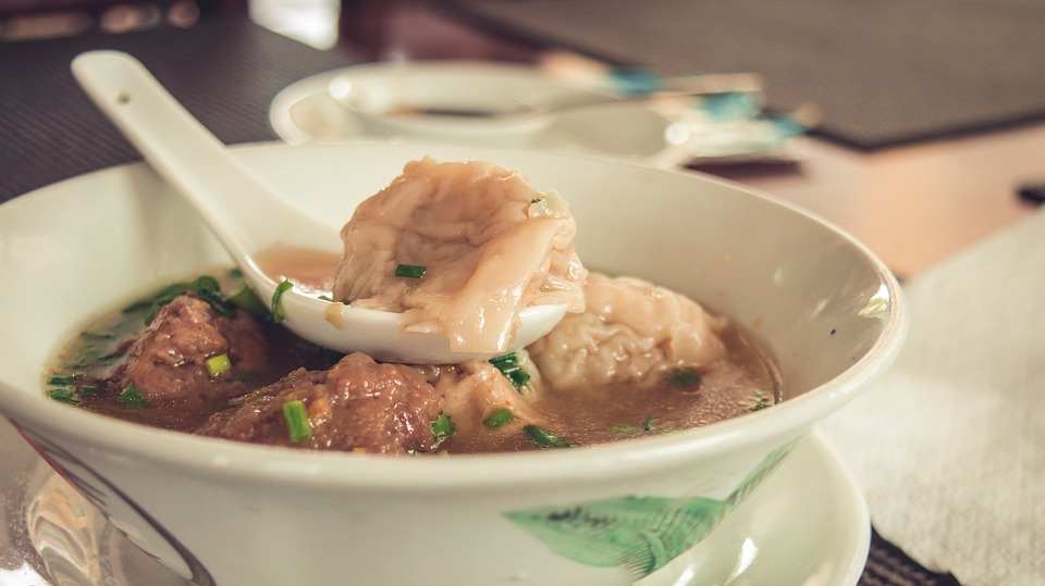 Mauritian Food, Traditional Mauritian Food, Mauritius Food, Mauritius cuisine, traditional food in Mauritius, Mauritian cuisine, Mauritius dishes, bolas de masa hervida soup