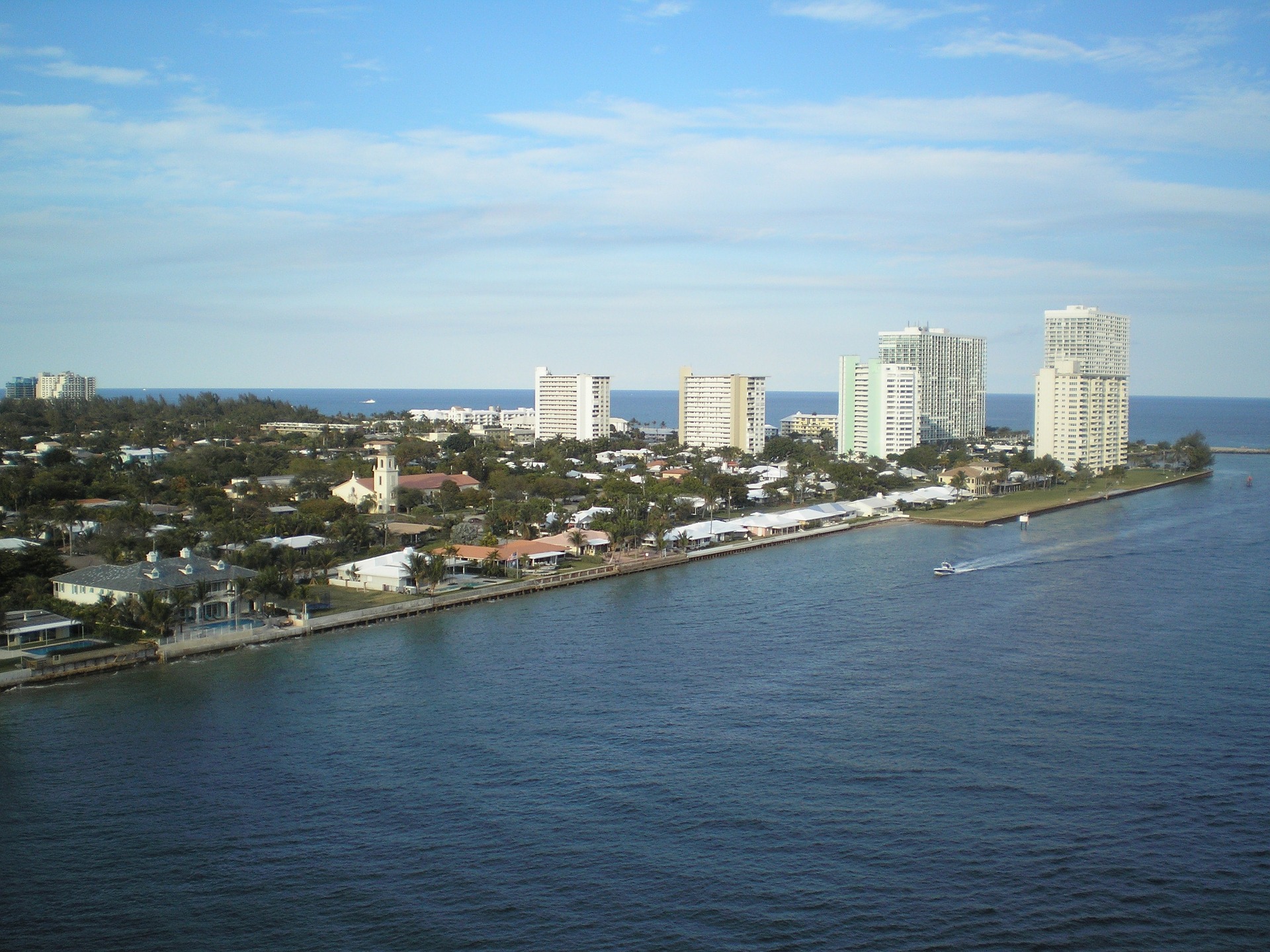 How To Get From Fort Lauderdale Airport To Downtown Best Way 3 How To Get From Fort Lauderdale Airport To City Center - All Possible Ways, cheapest way from Fort Lauderdale airport to city center, Fort Lauderdale to city center, Fort Lauderdale airport to city, Fort Lauderdale airport to downtown, Fort Lauderdale airport to Fort Lauderdale