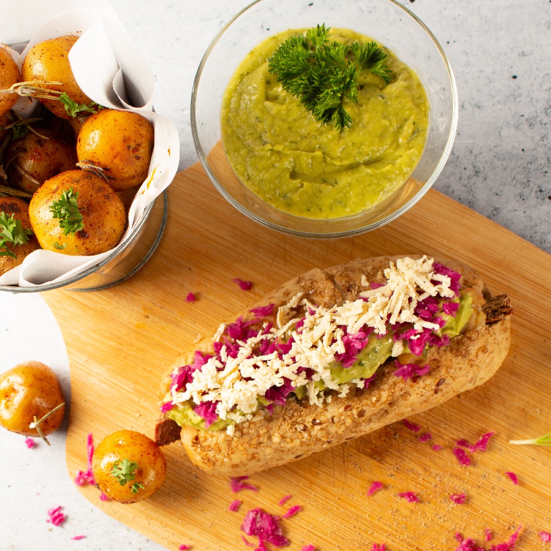 Medellin Food - 30 Best Restaurants In Medellin And Where To Eat 30 vegan restaurants in Medellin, Medellin vegan restaurants, vegetarian restaurants in Medellin, Medellin vegetarian restaurants, vegan in Medellin, vegetarian in Medellin, lentaja express