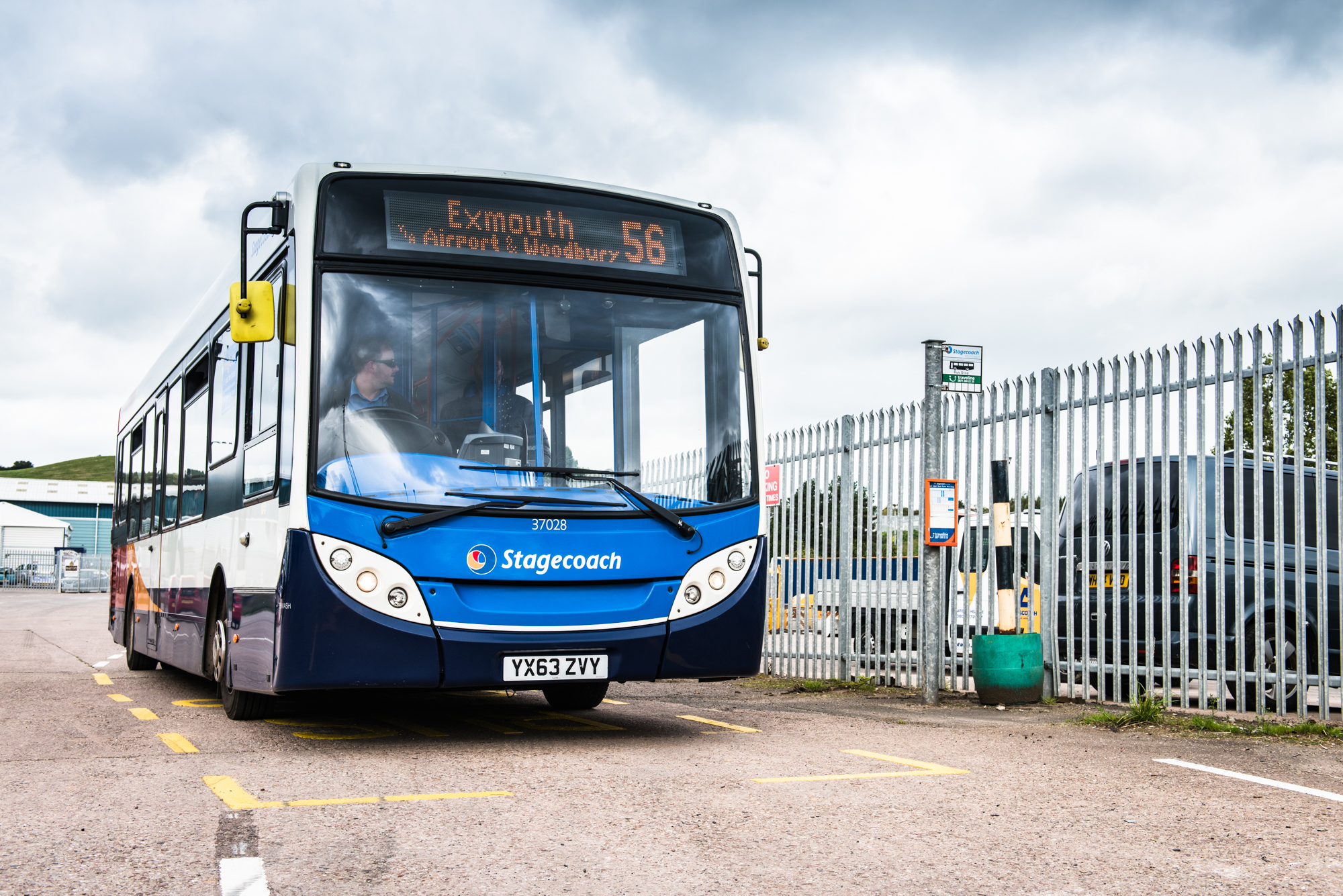 How To Get From Exeter Airport To City Center - All Possible Ways, cheapest way from Exeter airport to Downtown, cheapest way from Exeter airport to city, Exeter airport to city center, Exeter airport to downtown, Exeter Bus Airport, Bus Exeter Airport 