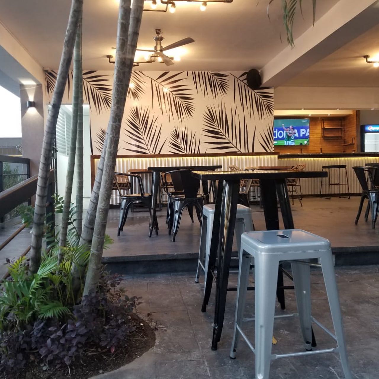 Kingston Jamaica Food - 30 Best Restaurants In Kingston And Where To Eat 11 Restaurants in kingston jamaica, best restaurants in kingston jamaica, where to eat in kingston jamaica, restaurants kingston jamaica, kingston jamaica food, best kingston jamaica restaurants, chillin' restaurant and bar