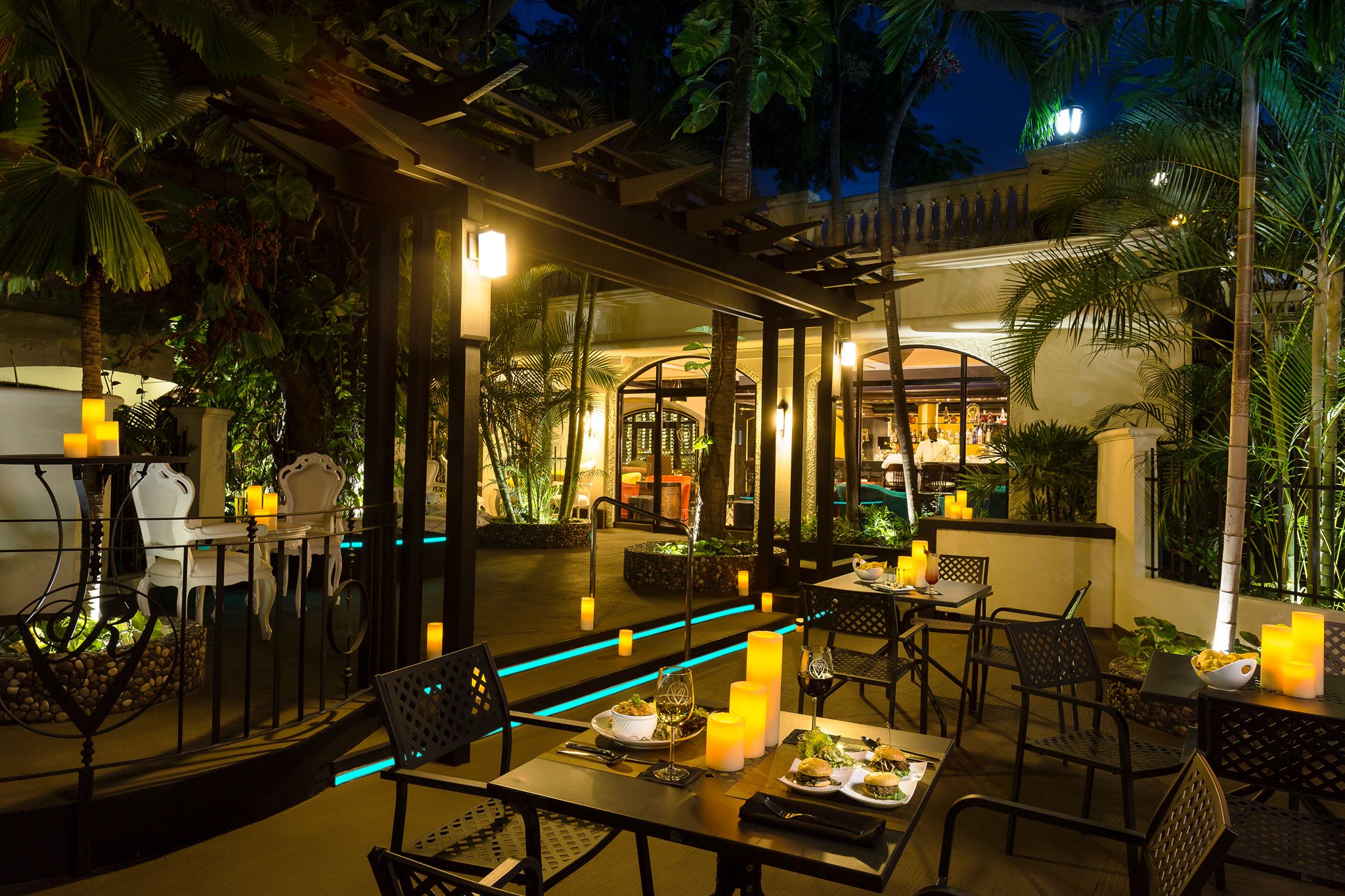 Kingston Jamaica Food - 30 Best Restaurants In Kingston And Where To Eat 7 Restaurants in kingston jamaica, best restaurants in kingston jamaica, where to eat in kingston jamaica, restaurants kingston jamaica, kingston jamaica food, best kingston jamaica restaurants, regency bar & lounge