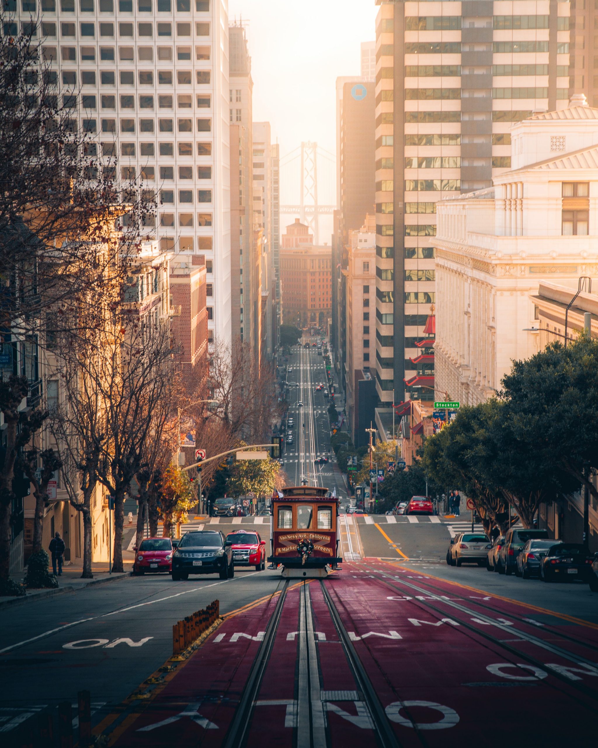 How To Get From Oakland Airport To San Francisco - All Possible Ways, cheapest way from Oakland airport to San Francisco, Oakland airport to San Francisco, Oakland Bus Airport, BART Oakland airport to San Francisco