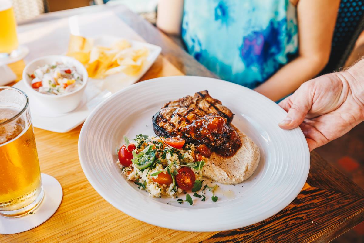 Wailea Food - 27 Best Restaurants In Wailea And Where To Eat 22 Bistro Molokini Wailea, restaurants in Wailea, restaurants in Wailea, plant based restaurants in Wailea, vegetarian restaurants in Wailea, vegan restaurants in Wailea, Wailea food, where to eat in Wailea